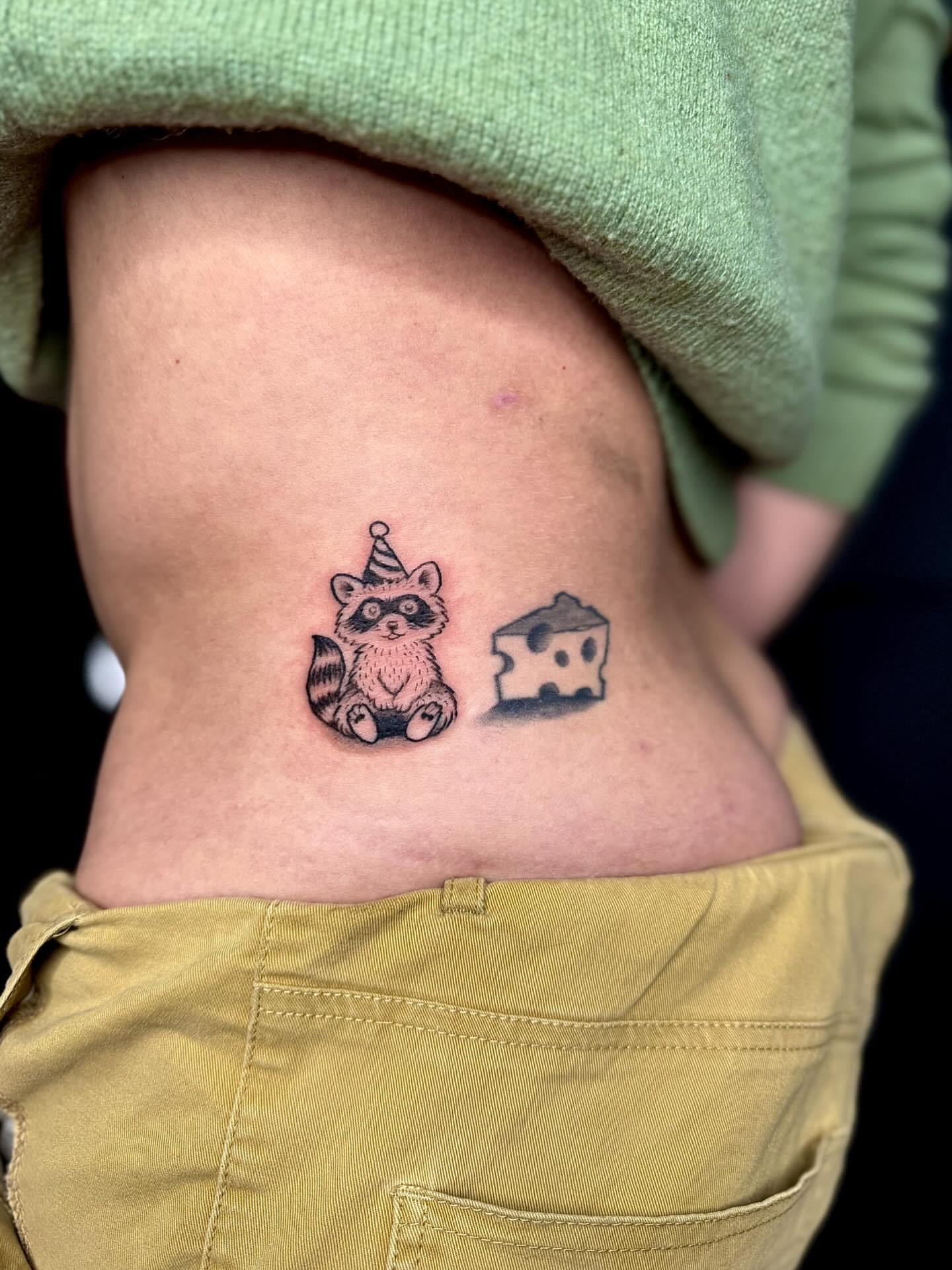 Tattoo by @mbauertattoo — black_and_grey