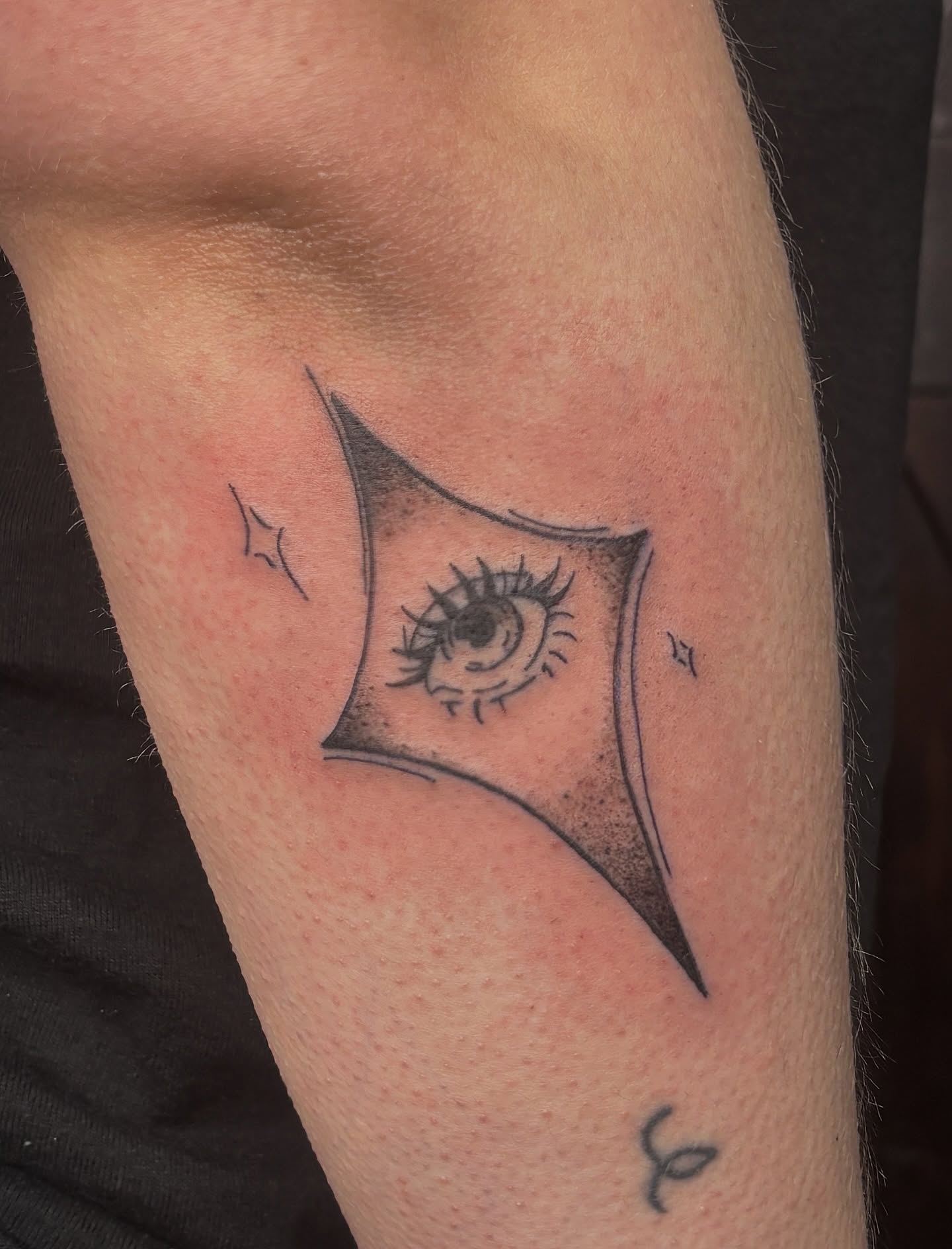 Tattoo by @victoria.crispo — dotwork, realism