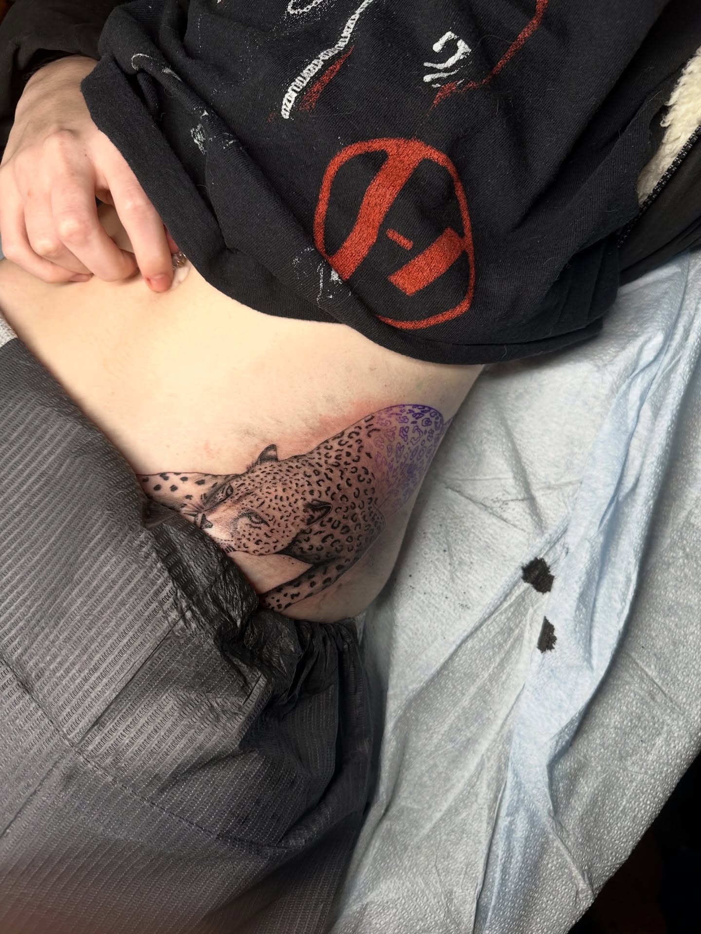 Cheetah realism tattoo on the thigh by Tat by Brendan