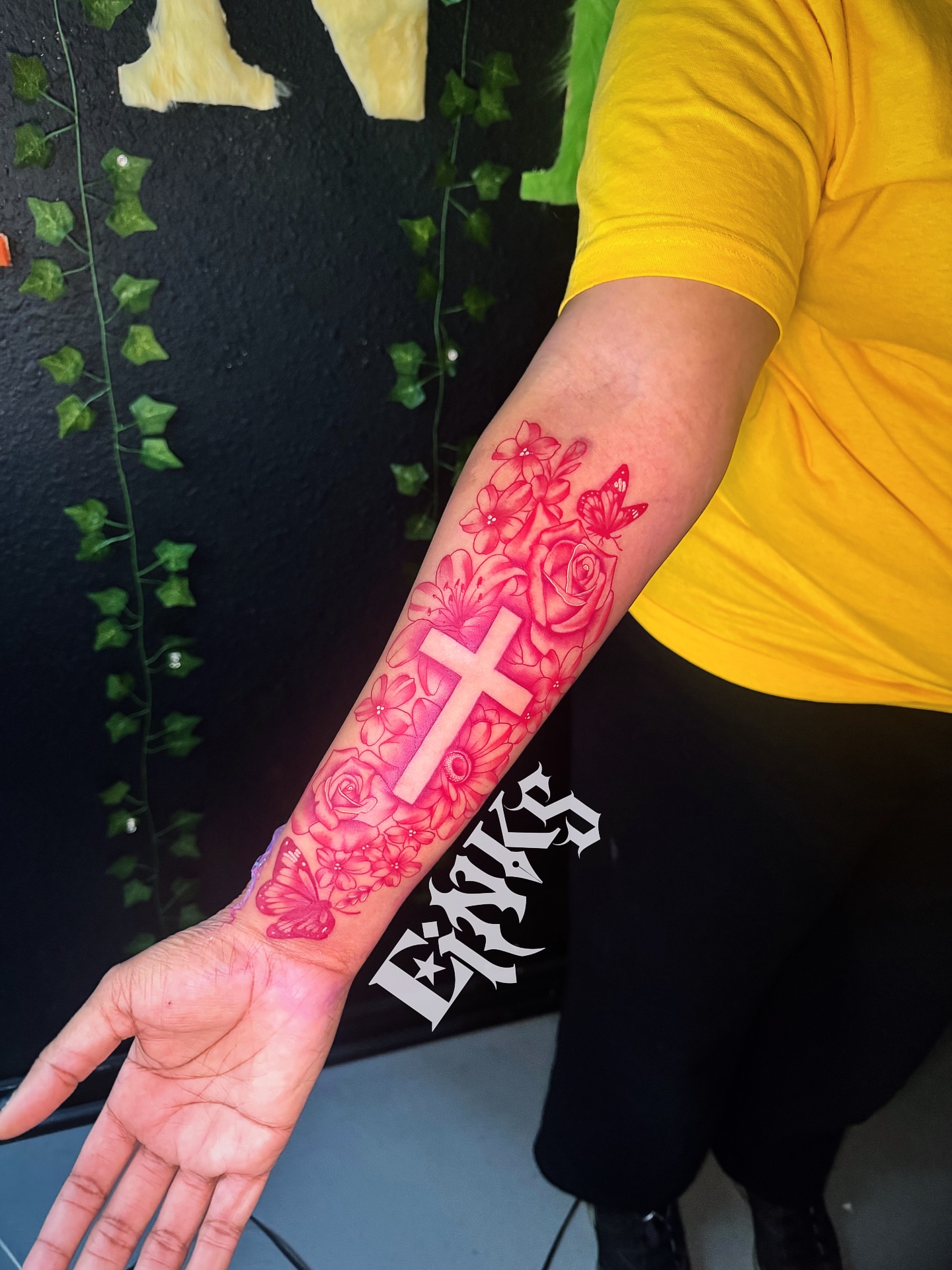 Tattoo by @einksss — neo_traditional, dotwork