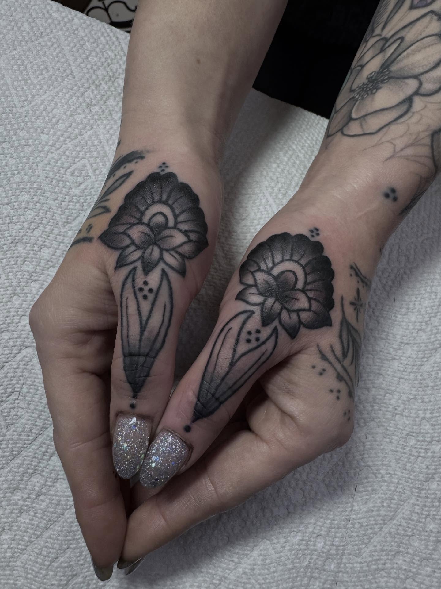 Tattoo by @hannahsmyletattoos — black_and_grey