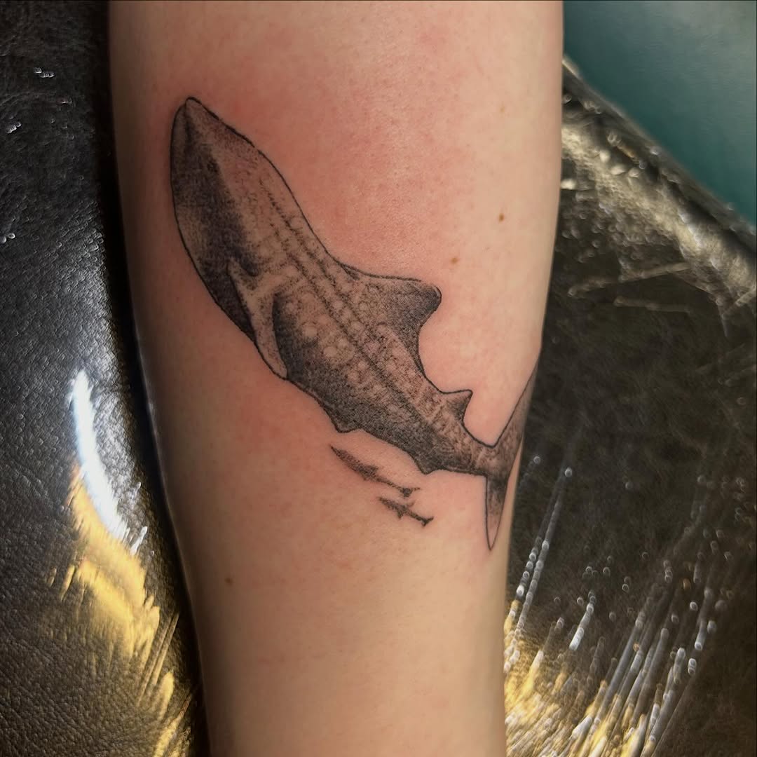 Tattoo by @izeatyerbrainz β black_and_grey, dotwork