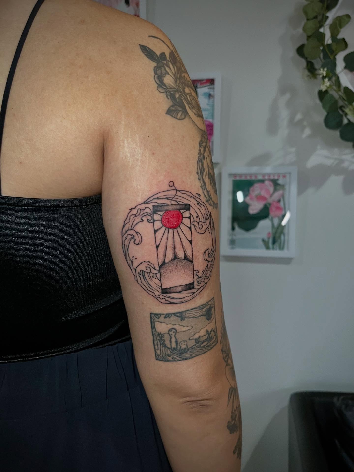 Tattoo by @celynity — dotwork, geometric