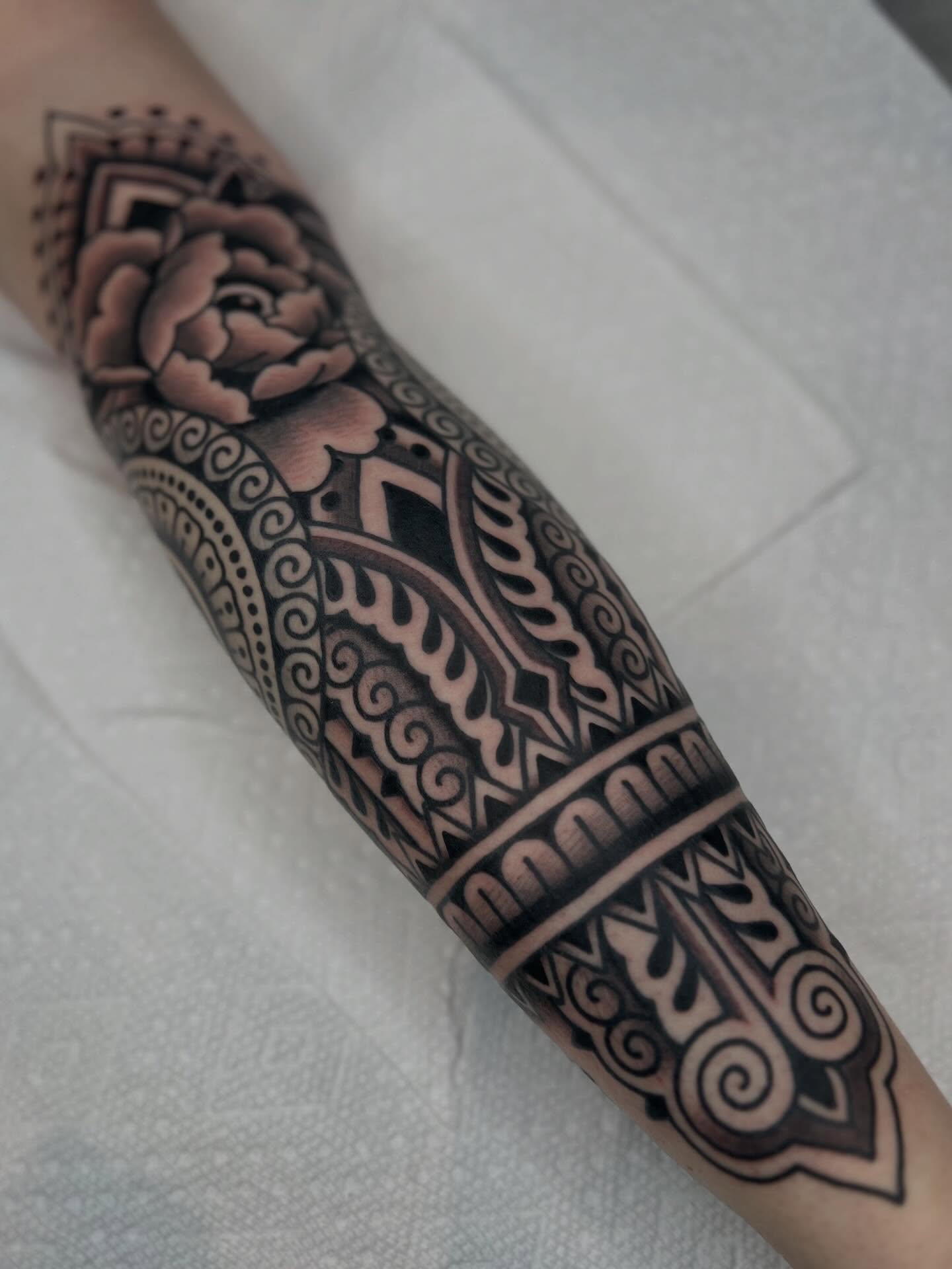 Tribal pattern tribal tattoo on the forearm by Blake Francis, Worcester, Massachusetts