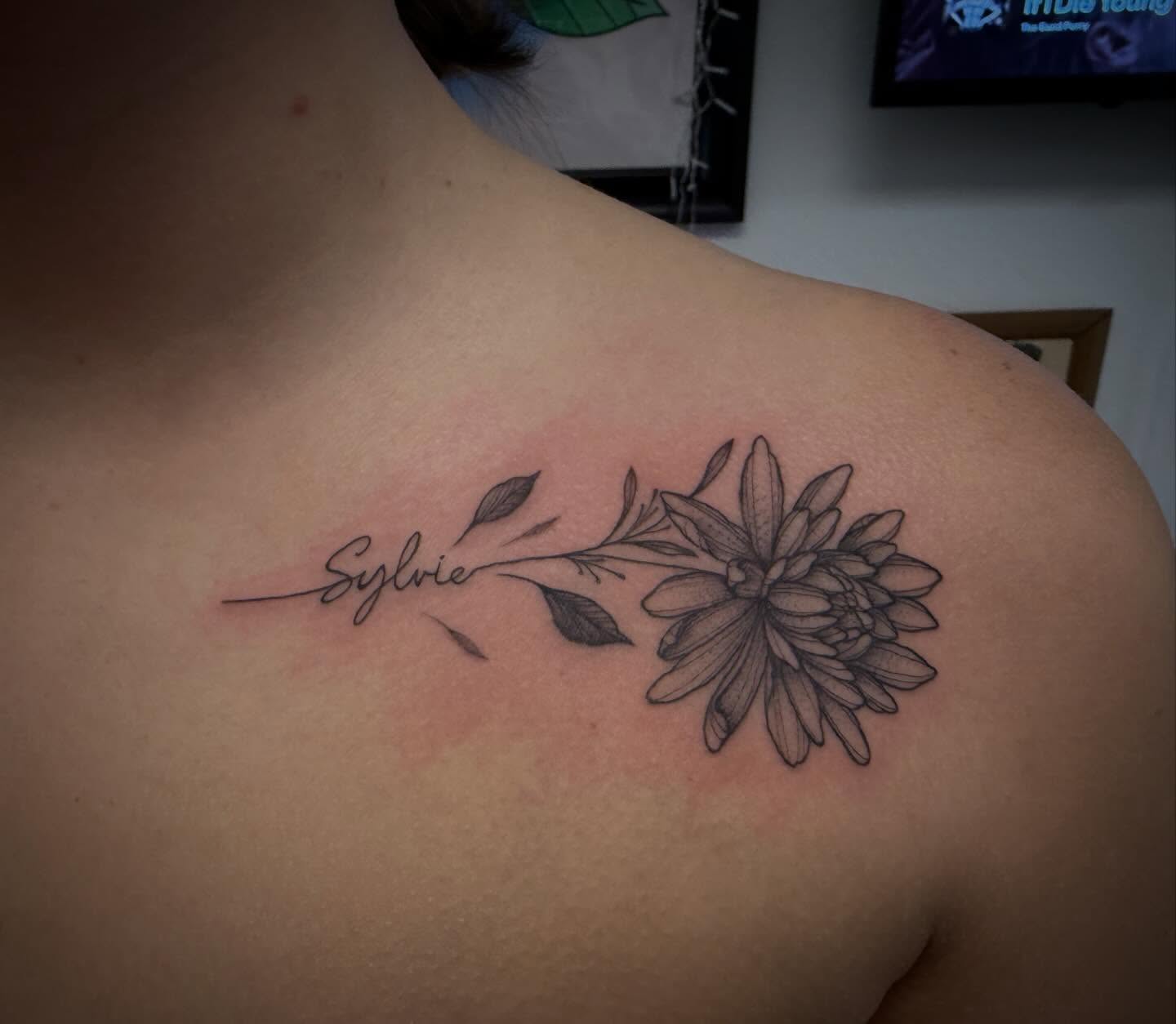 Tattoo by @inkandivvy — black_and_grey