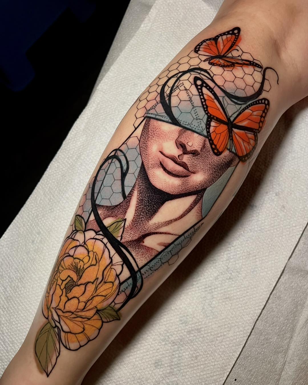 Tattoo by @the_last_centra — dotwork, realism