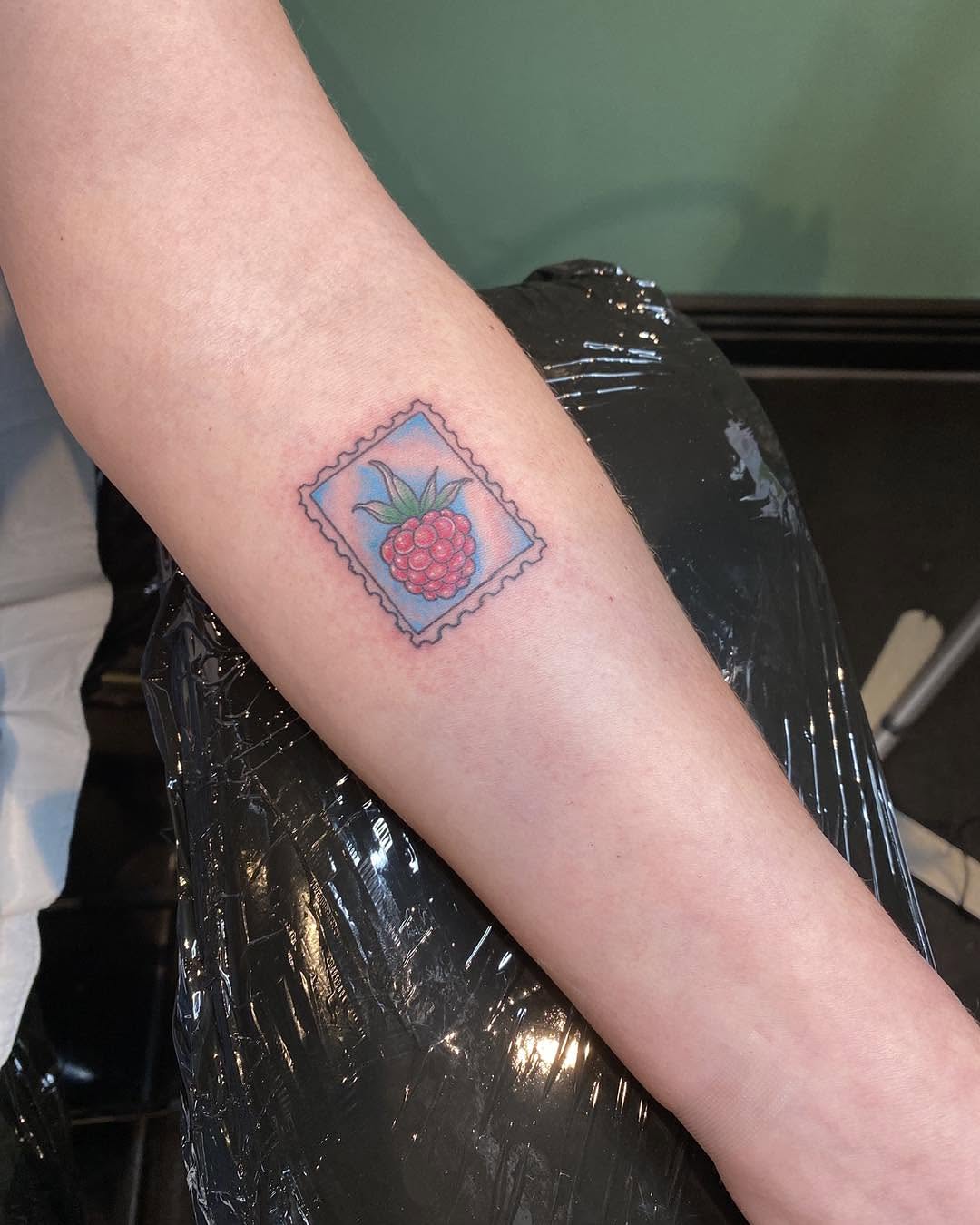 Tattoo by @carafrankenstein — dotwork