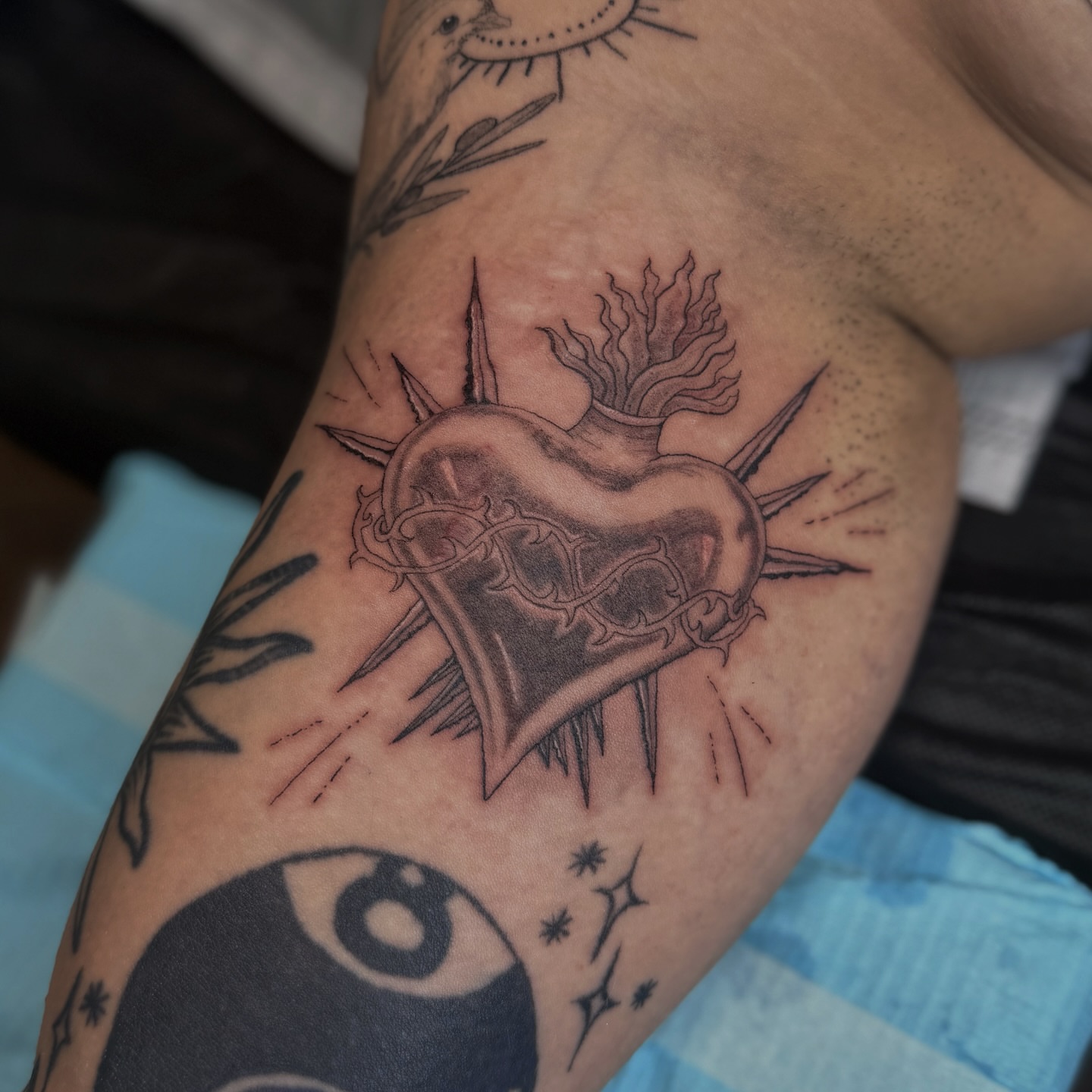 Tattoo by @patutattoo_by_e — american_traditional, black_and_grey