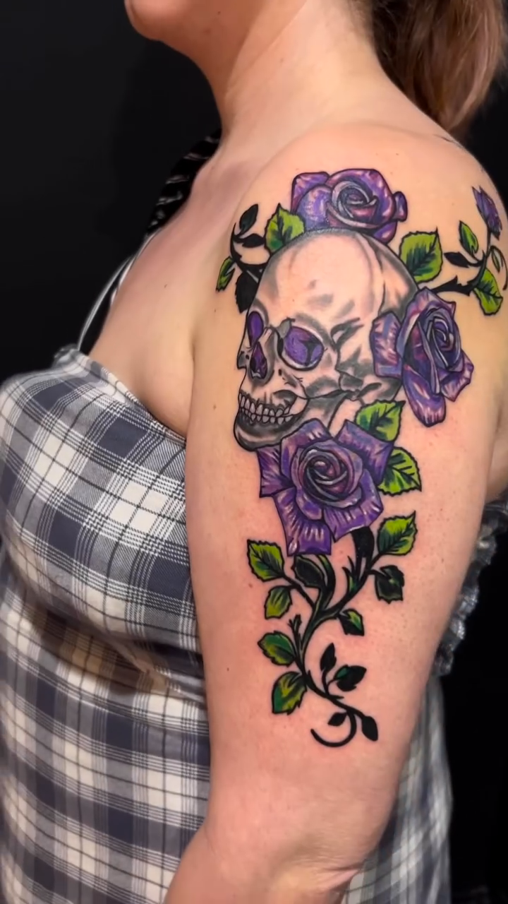 Skull and roses realism tattoo by Hugh Anthony Washington, Hattiesburg, Mississippi