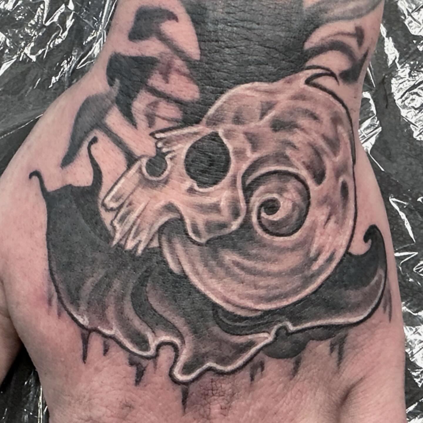 Tattoo by @heathersyvilla — black_and_grey