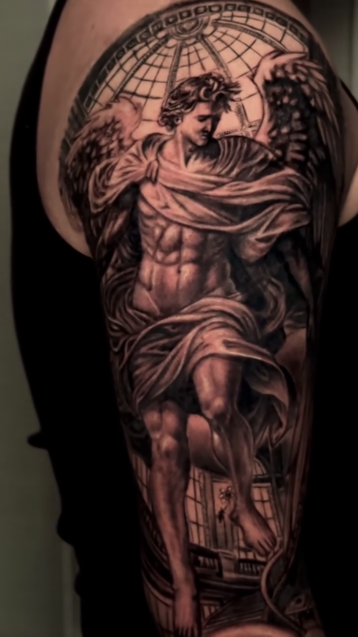 Tattoo by @luees___ — realism, black_and_grey