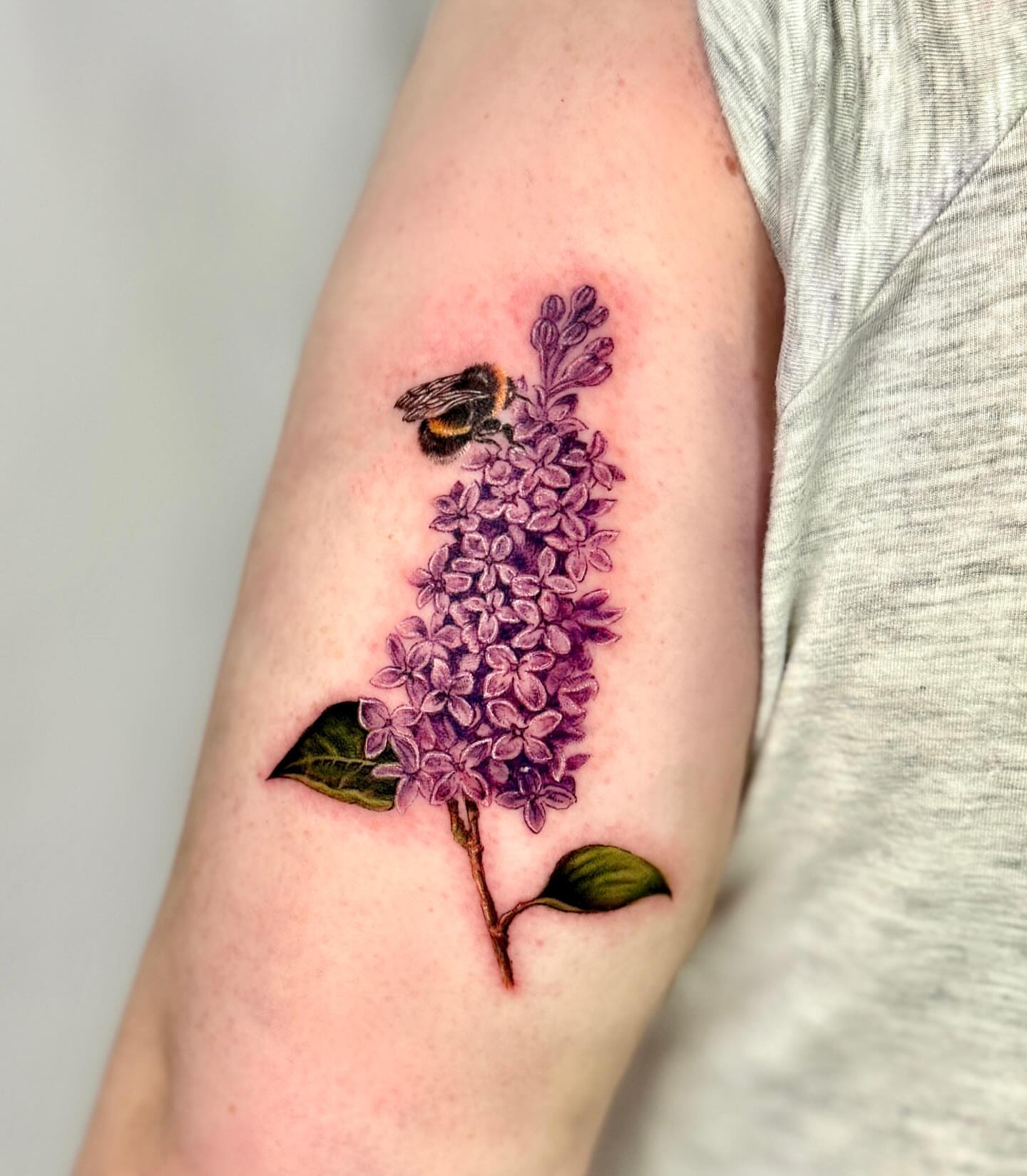 Tattoo by @varonyart — realism
