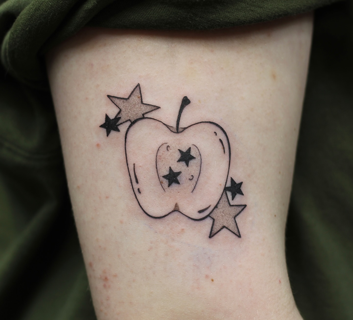 Tattoo by @amandaktattoos — black_and_grey