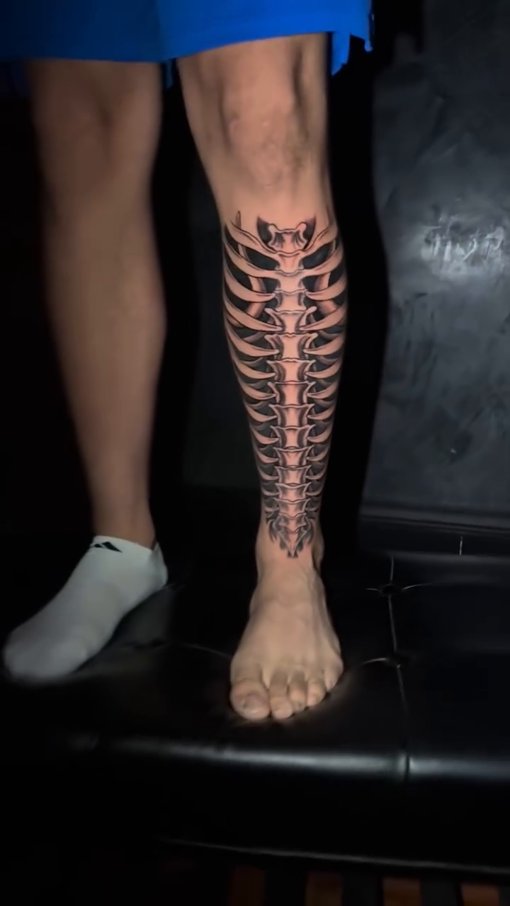Tattoo by @urbancowboyart โ blackwork, realism