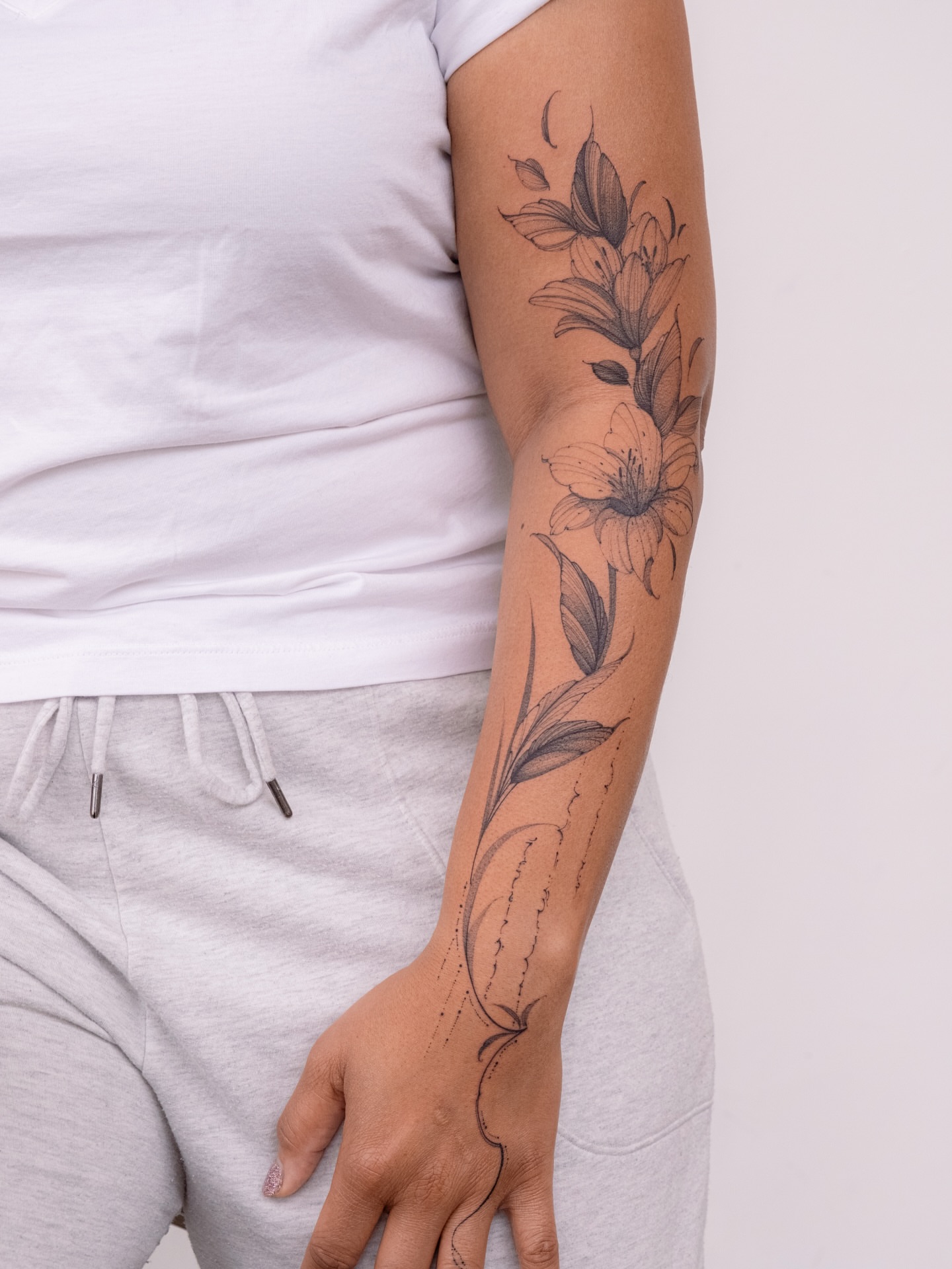 Tattoo by @lasstattoo — black_and_grey