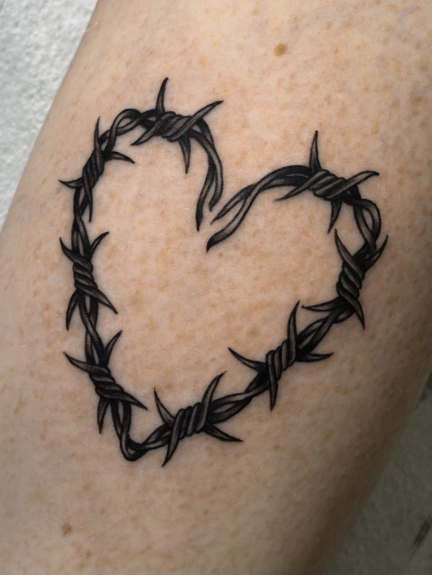 Tattoo by @victoriajaunes — black_and_grey