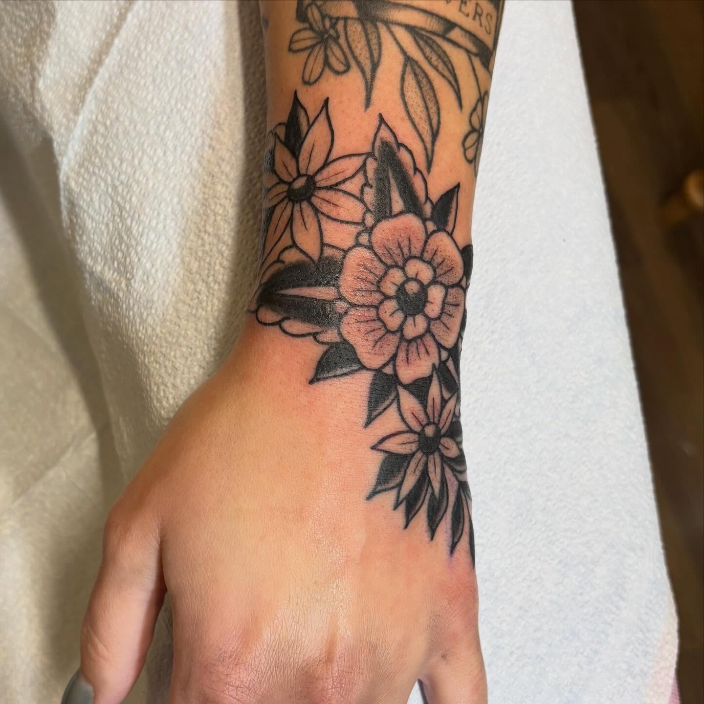 Tattoo by @rachel.cool — american_traditional