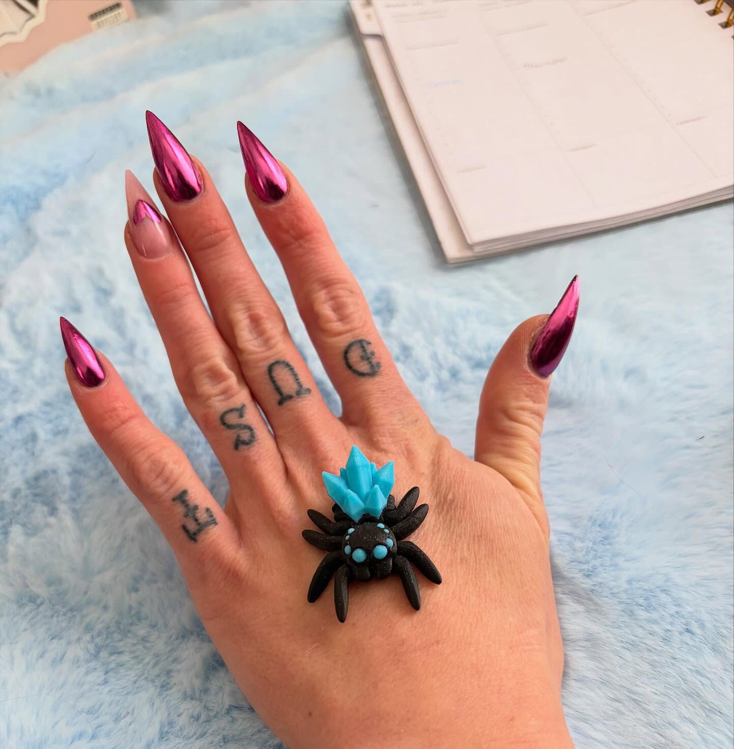 Tattoo by @adriana.tattoos — geometric