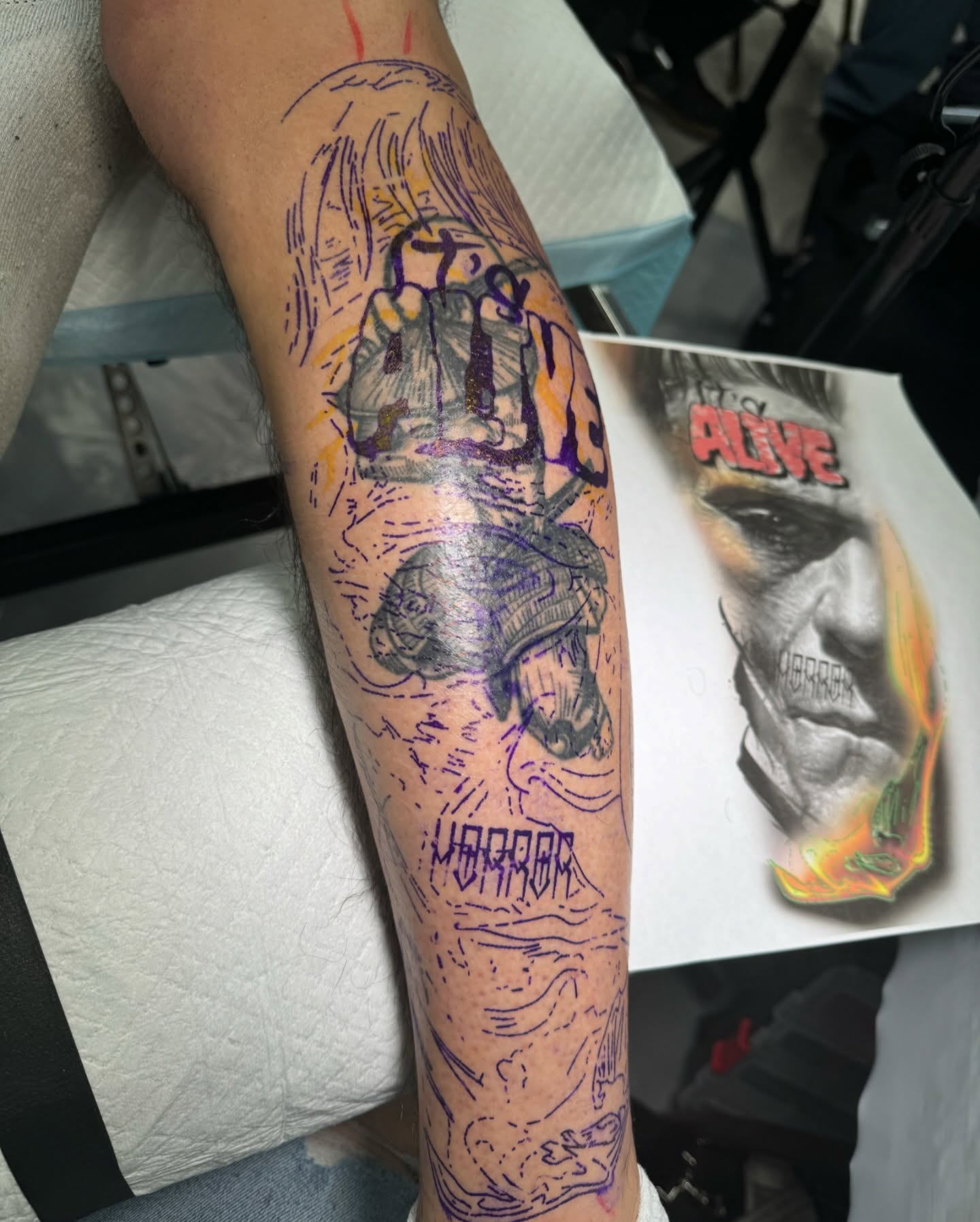Tattoo by @bolugo_ — dotwork, realism
