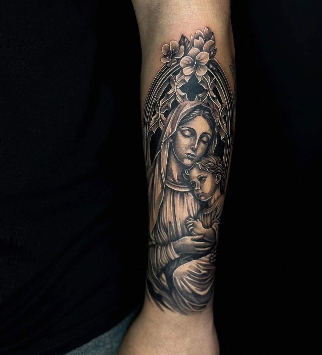 Tattoo by @kuraiinkz — realism, black_and_grey
