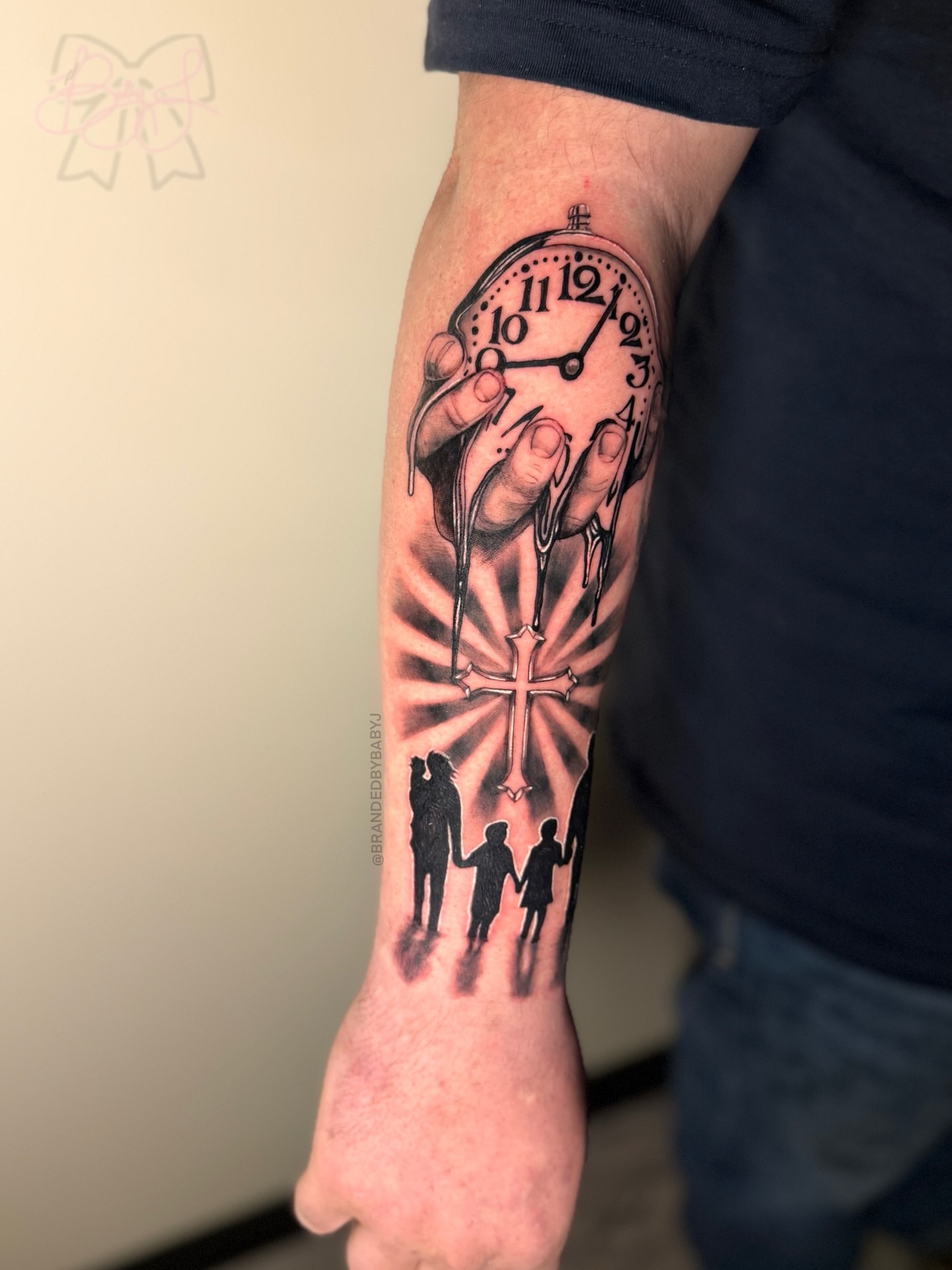 Clock and family silhouette realism tattoo on the forearm by 𝔹𝔸𝔹𝕐 𝕁 ♡, Cincinnati, Ohio