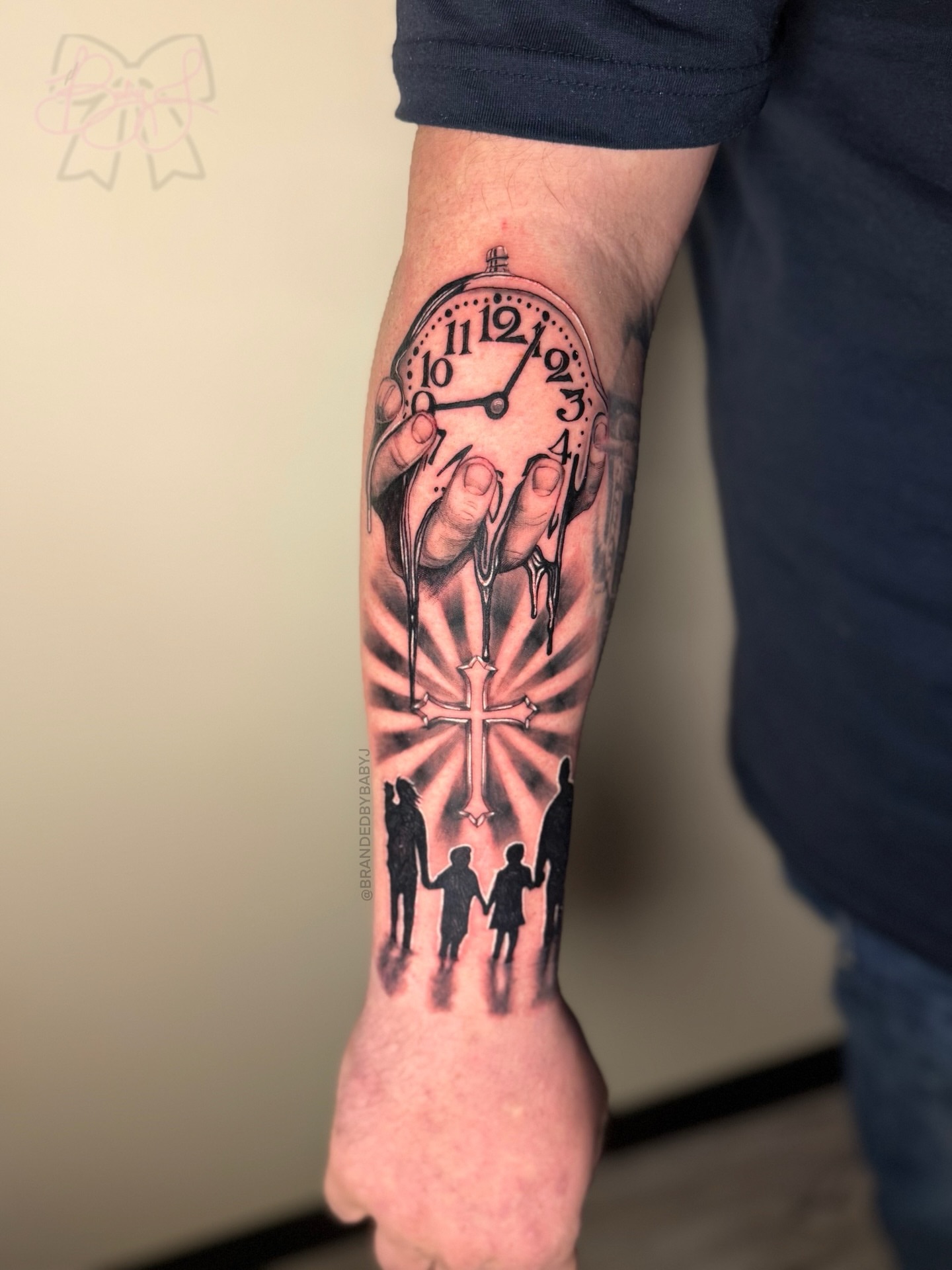Clock and family silhouette realism tattoo on the forearm by 𝔹𝔸𝔹𝕐 𝕁 ♡, Cincinnati, Ohio
