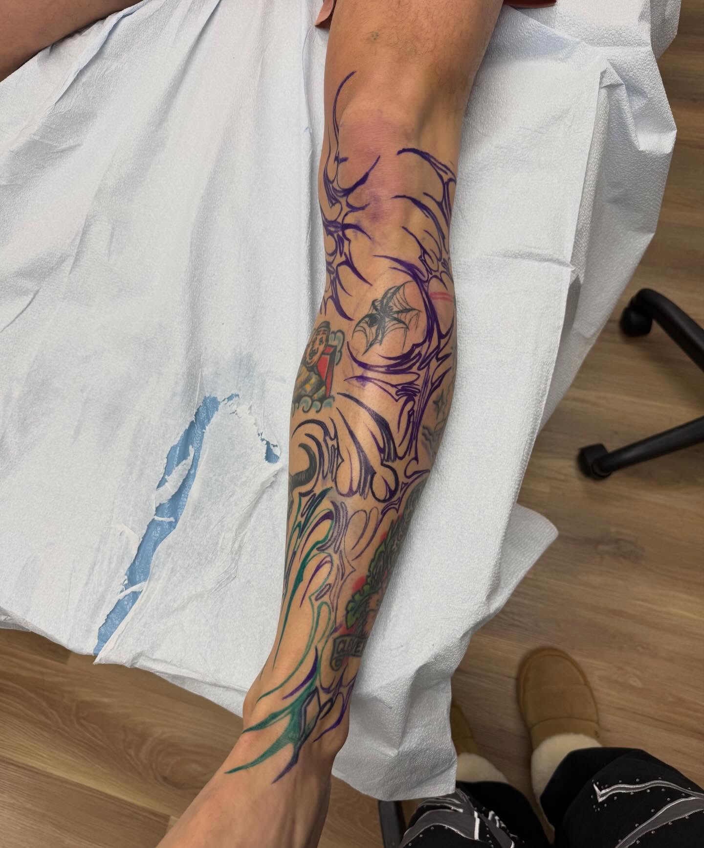Tattoo by @tattedbycamryn โ tribal