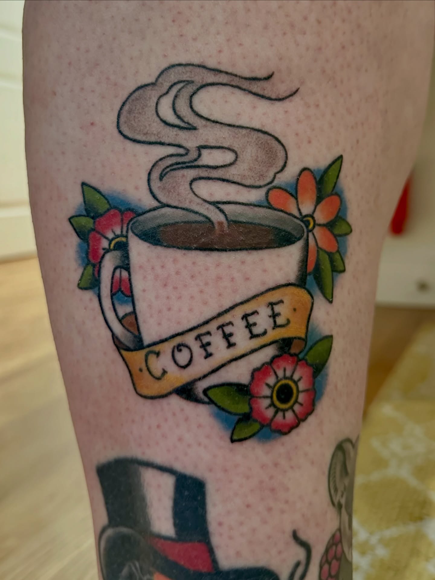 Coffee cup American traditional tattoo on the forearm by 𝔪𝔞𝔩𝔢𝔯𝔦𝔢 𝔫𝔢𝔳𝔢𝔯𝔪𝔬𝔯𝔢 🐦‍⬛ 𝔫𝔢𝔴 𝔧𝔢𝔯𝔰𝔢𝔶 𝔱𝔞𝔱𝔱𝔬𝔬