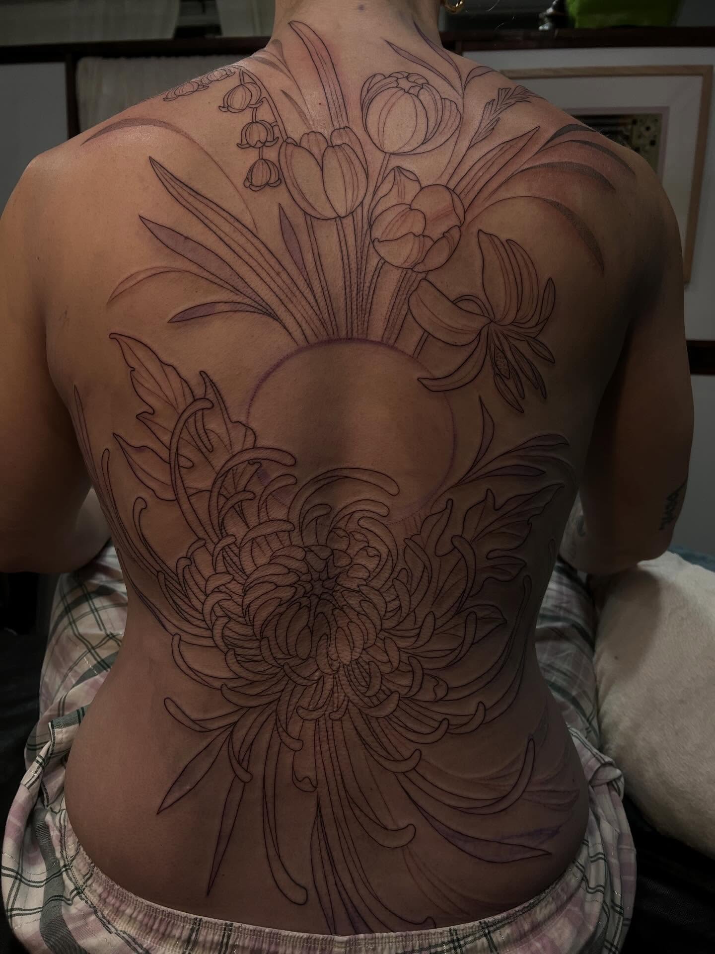 Tattoo by @avreysimone — black_and_grey
