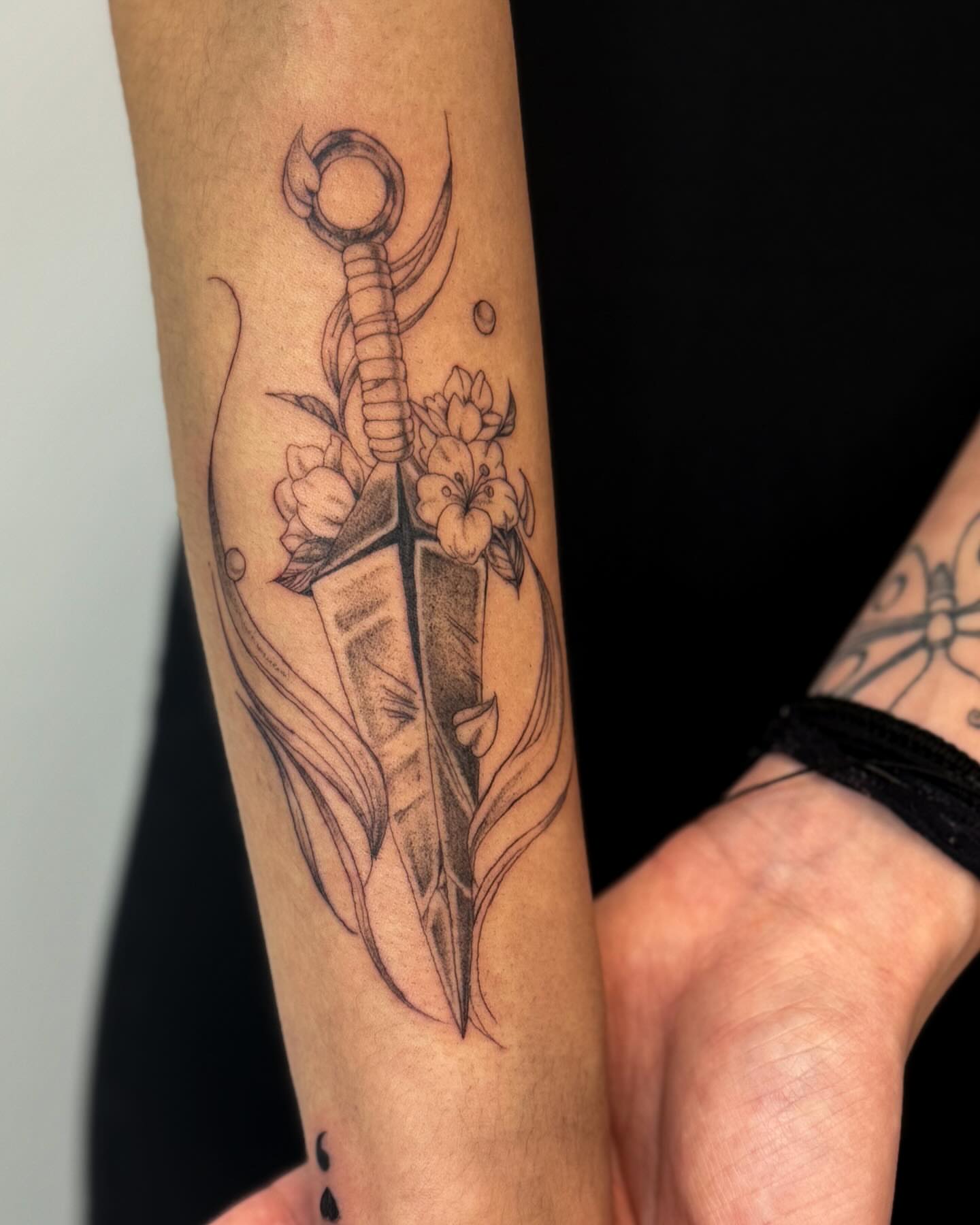 Tattoo by @petite.mortt β black_and_grey, realism