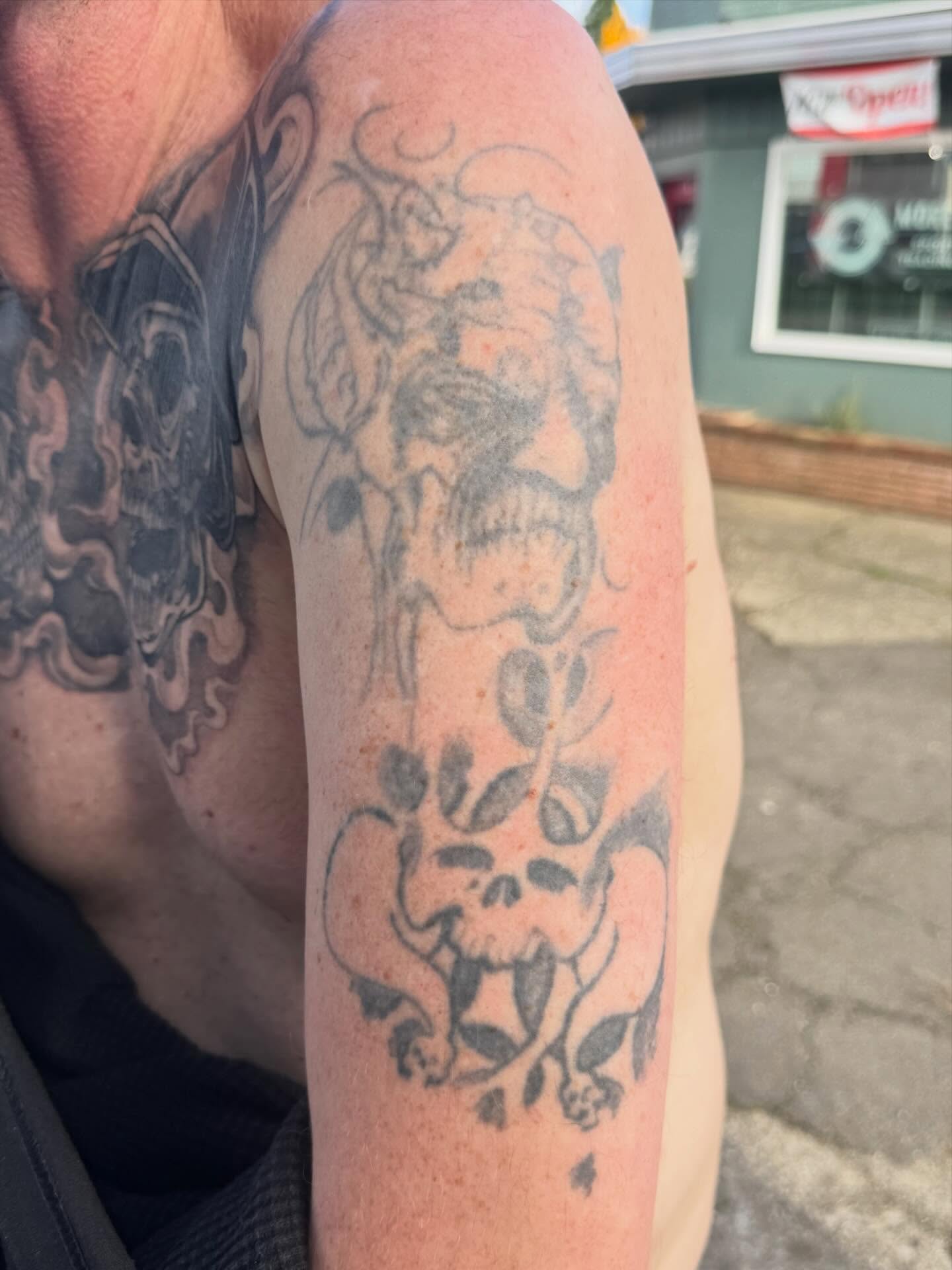 Tattoo by @bobbyjoeward — black_and_grey