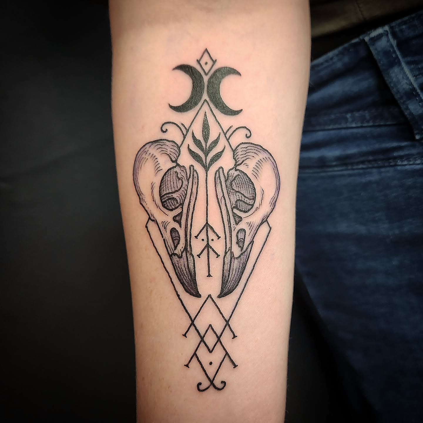 Tattoo by @thelinedefined — geometric