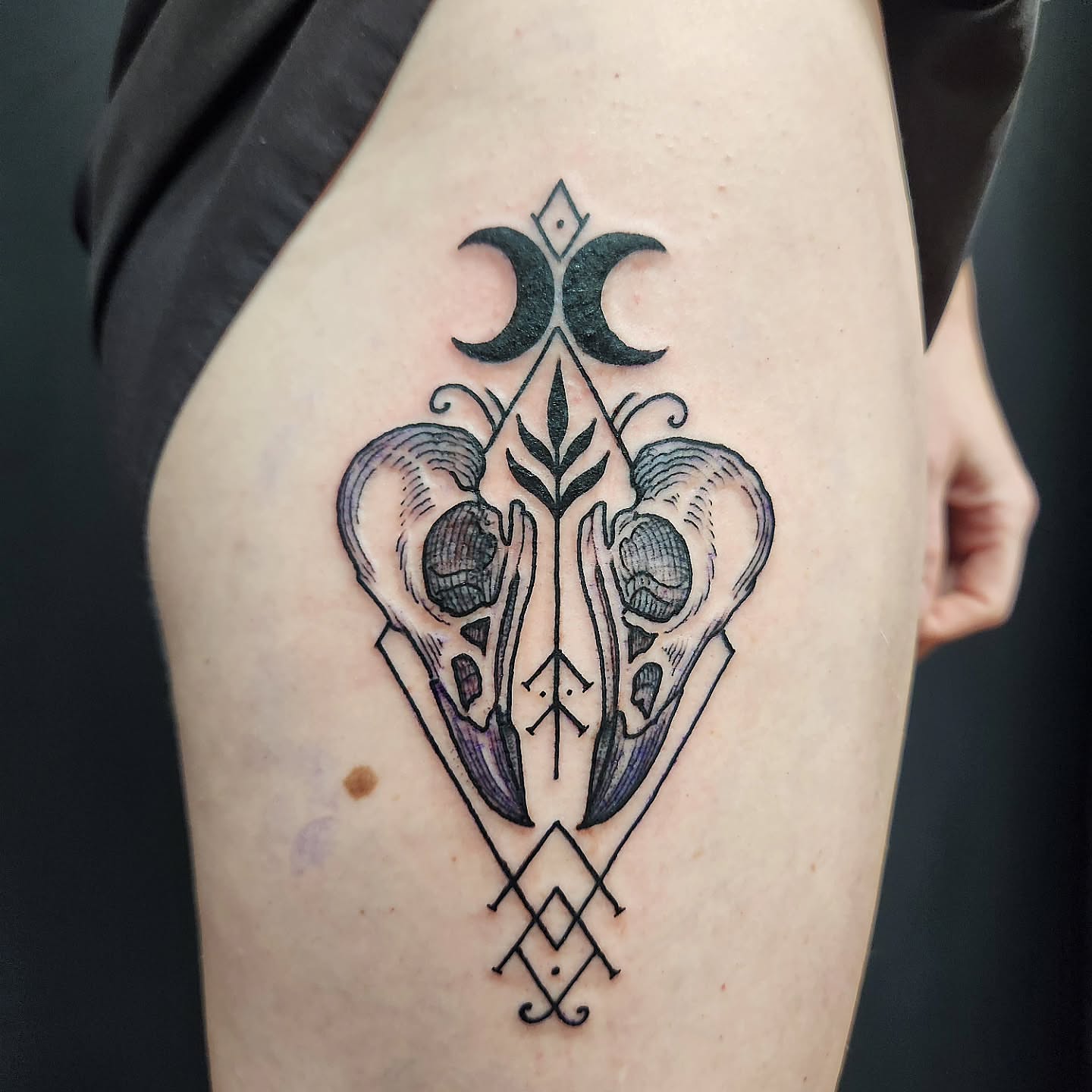 Tattoo by @thelinedefined — geometric