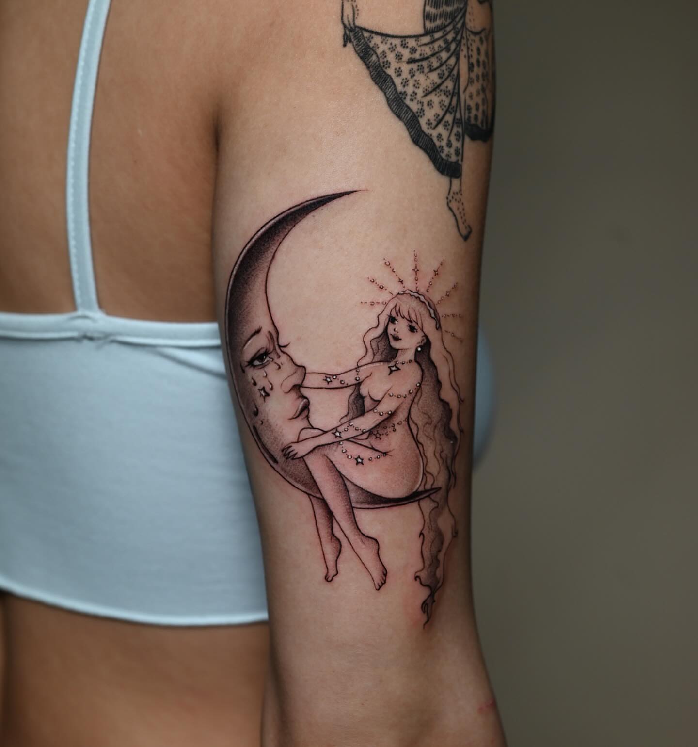 Tattoo by @naveiei — black_and_grey
