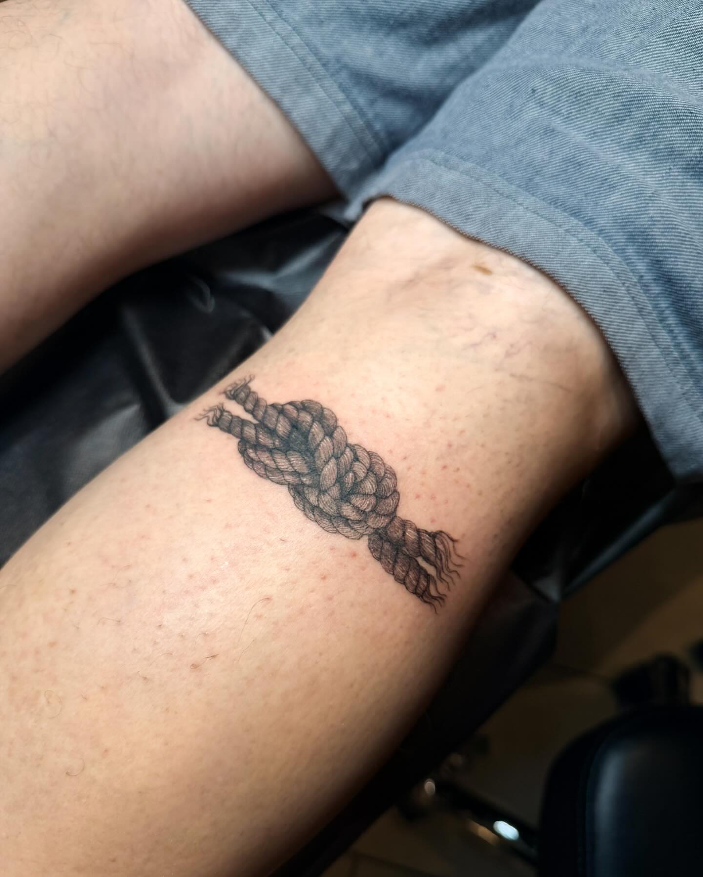 Tattoo by @natasharacheltattoos — black_and_grey