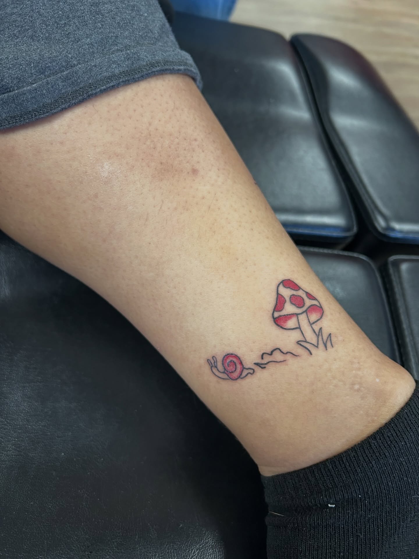 Tattoo by @jessicag_tattoos β dotwork