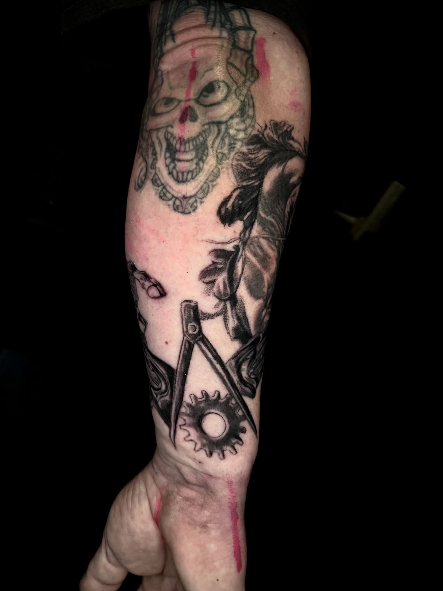 Tattoo by @varotattoos — black_and_grey, realism
