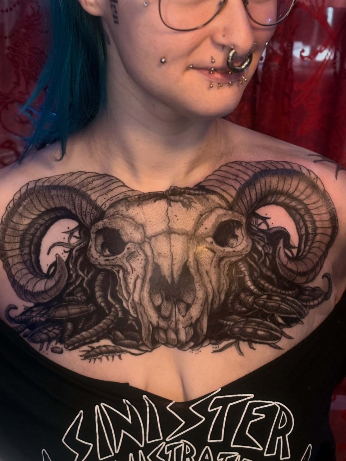 Ram skull black and grey tattoo on the chest by 𝔾𝔥𝓸ş𝔱