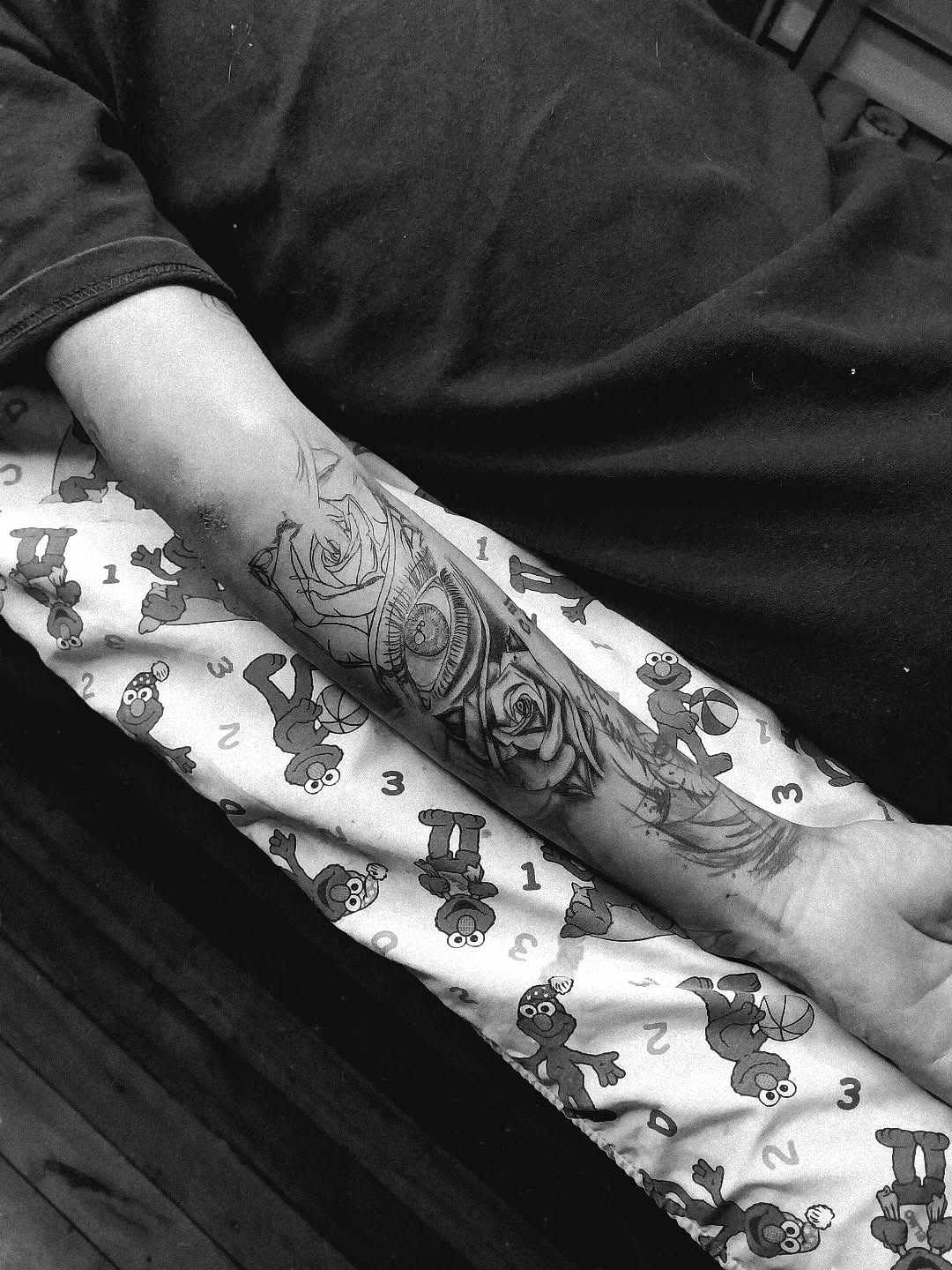 Tattoo by @too_arttoo — black_and_grey