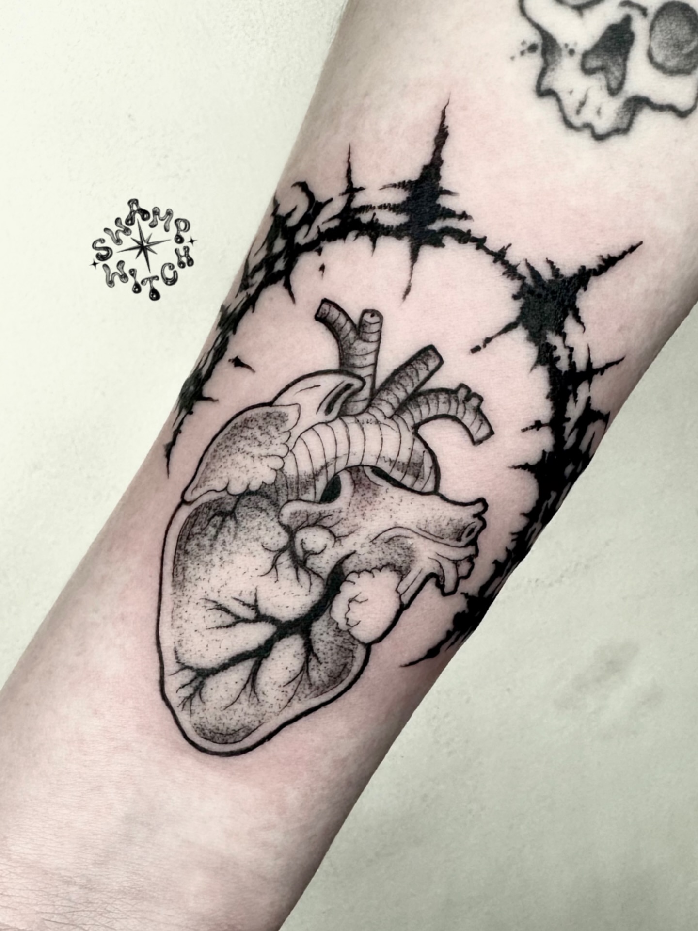 Tattoo by @swamp.witch.tattoos โ black_and_grey, dotwork