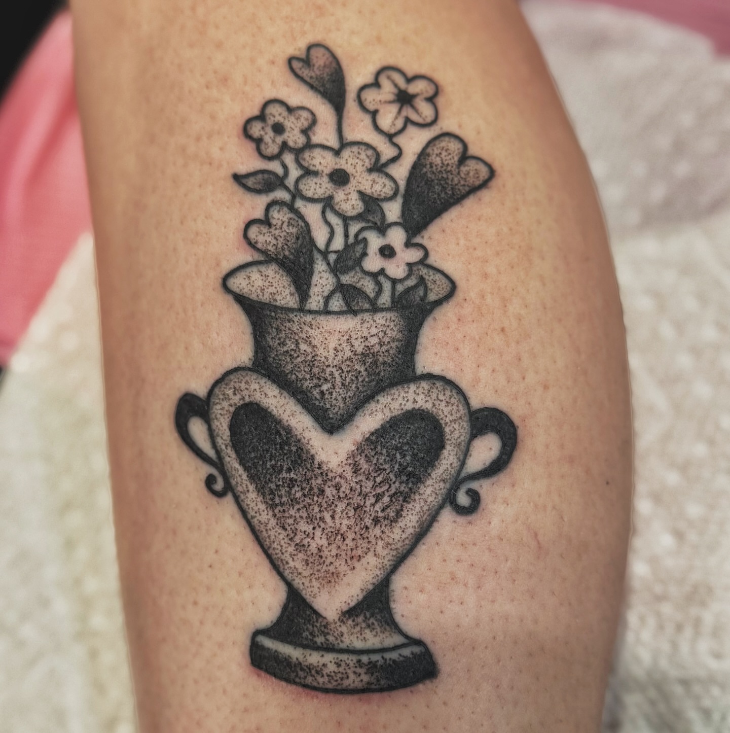 Heart vase with flowers dotwork tattoo on the thigh by Joe tatum ~Tattoo~