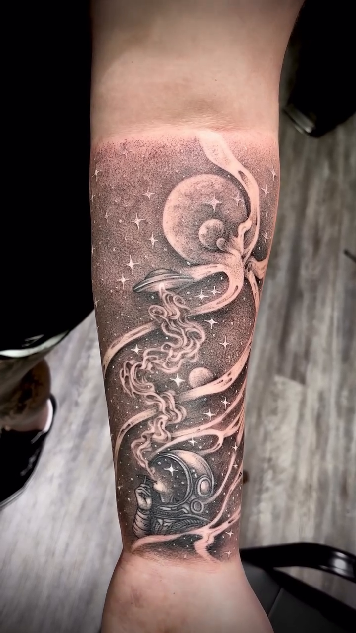 Tattoo by @luismarrufotattoo — realism, black_and_grey