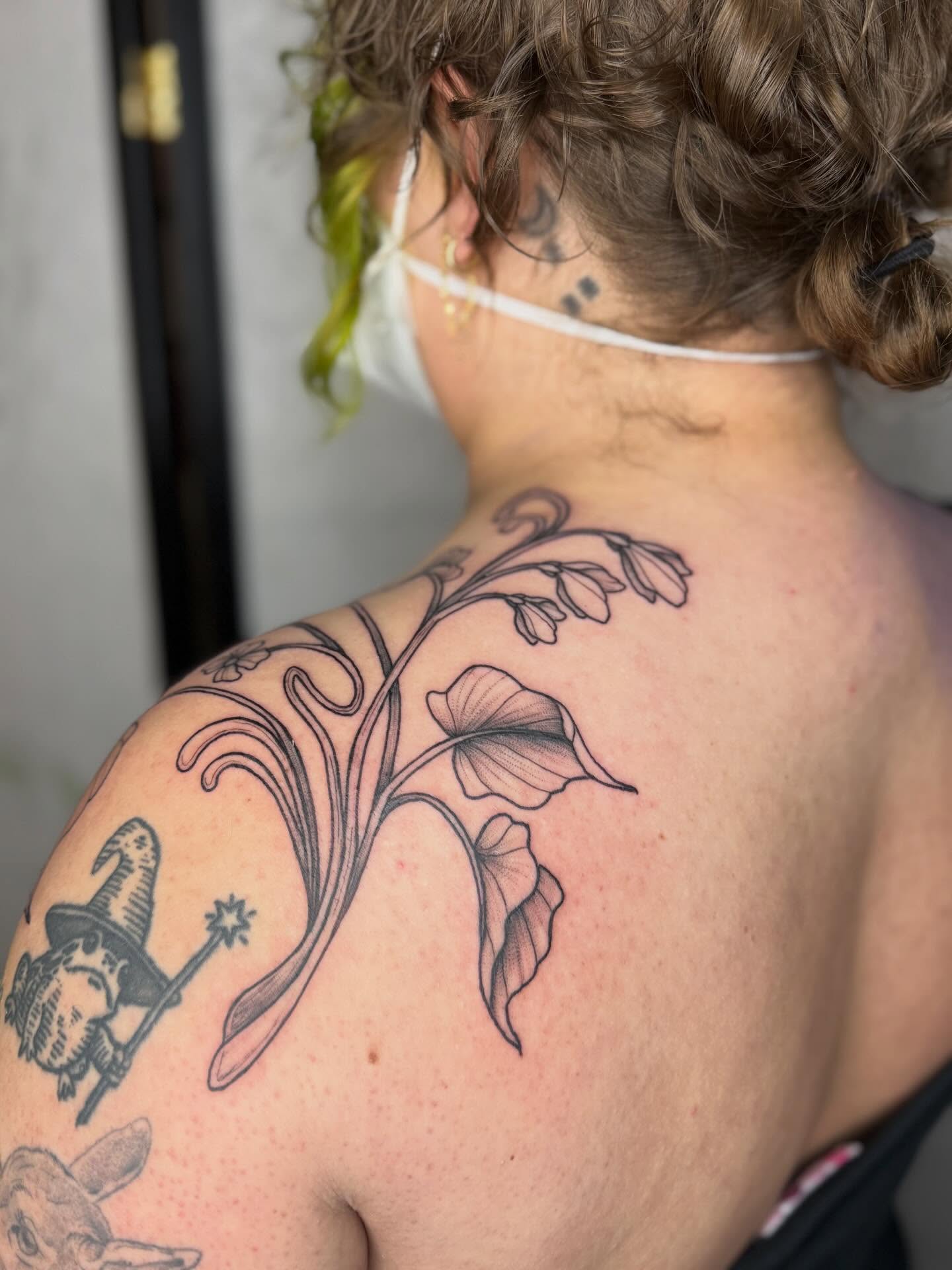Tattoo by @noelle_adrienne — black_and_grey