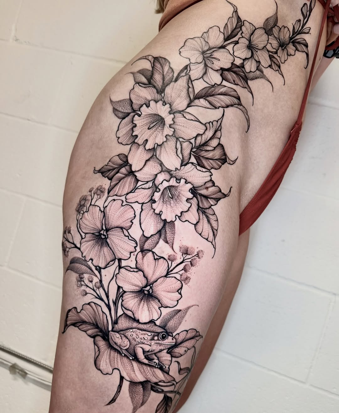 Tattoo by @arteink_bymirtha β black_and_grey, dotwork