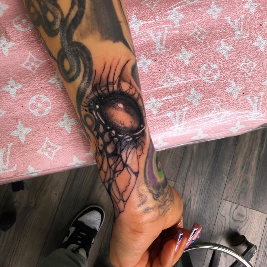 Tattoo by @mom_tats — realism, dark_realism