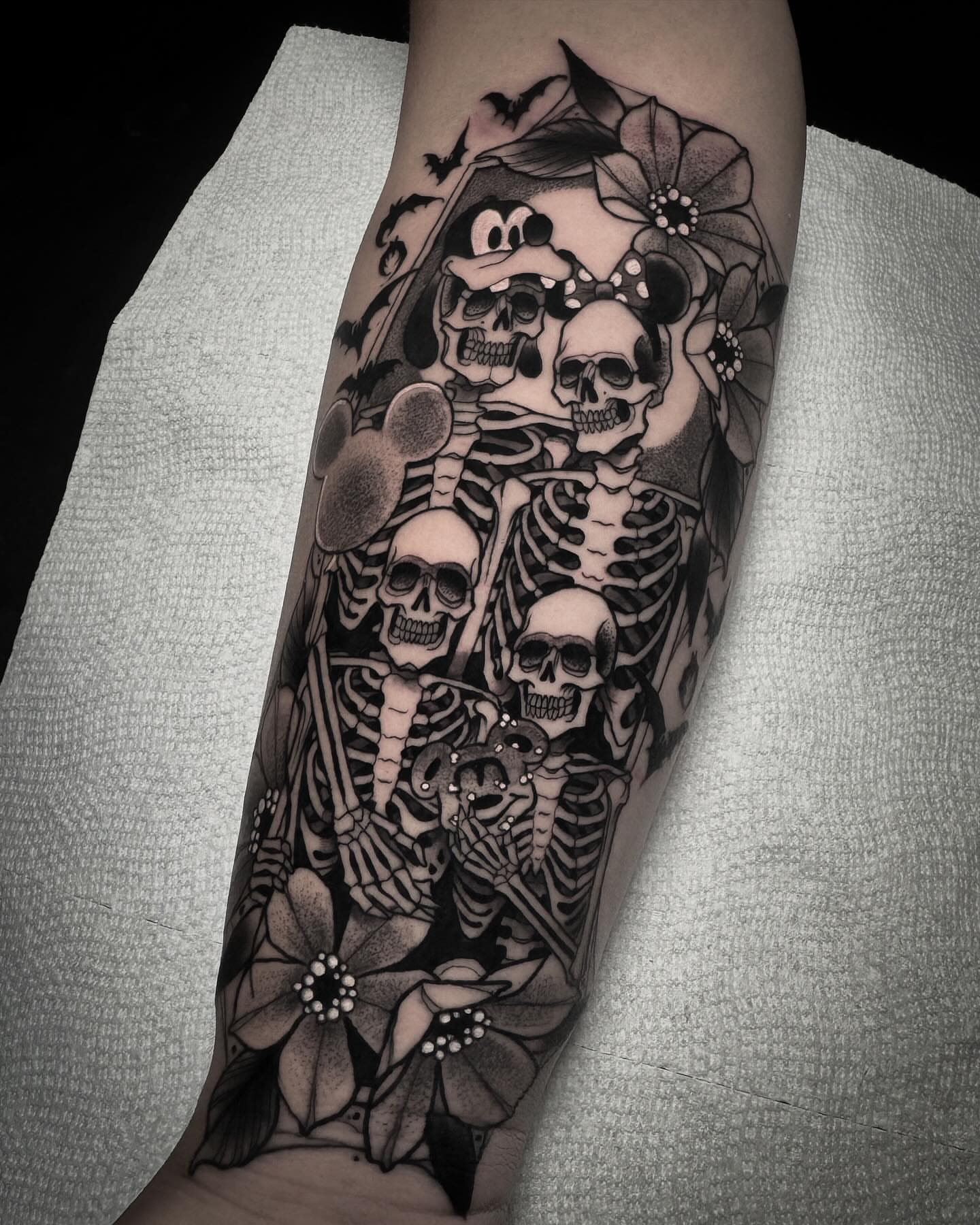 Skeleton family dark realism tattoo on the forearm by Yesi Concepcion