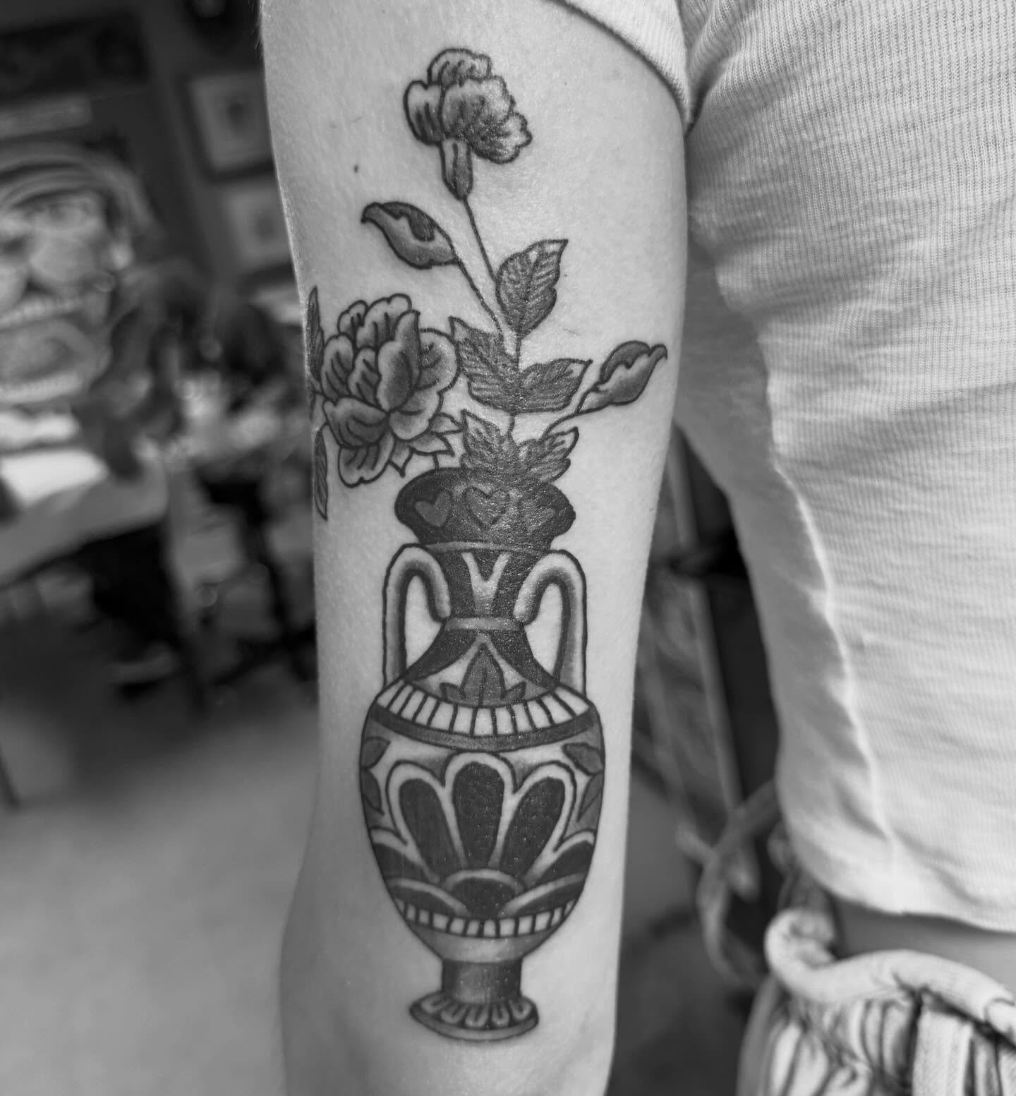 Tattoo by @spencerecoco — black_and_grey