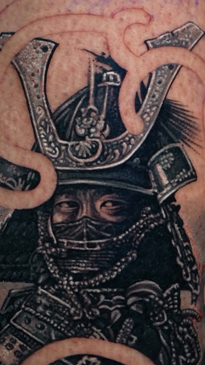 Tattoo by @oxossiart — japanese_irezumi, black_and_grey
