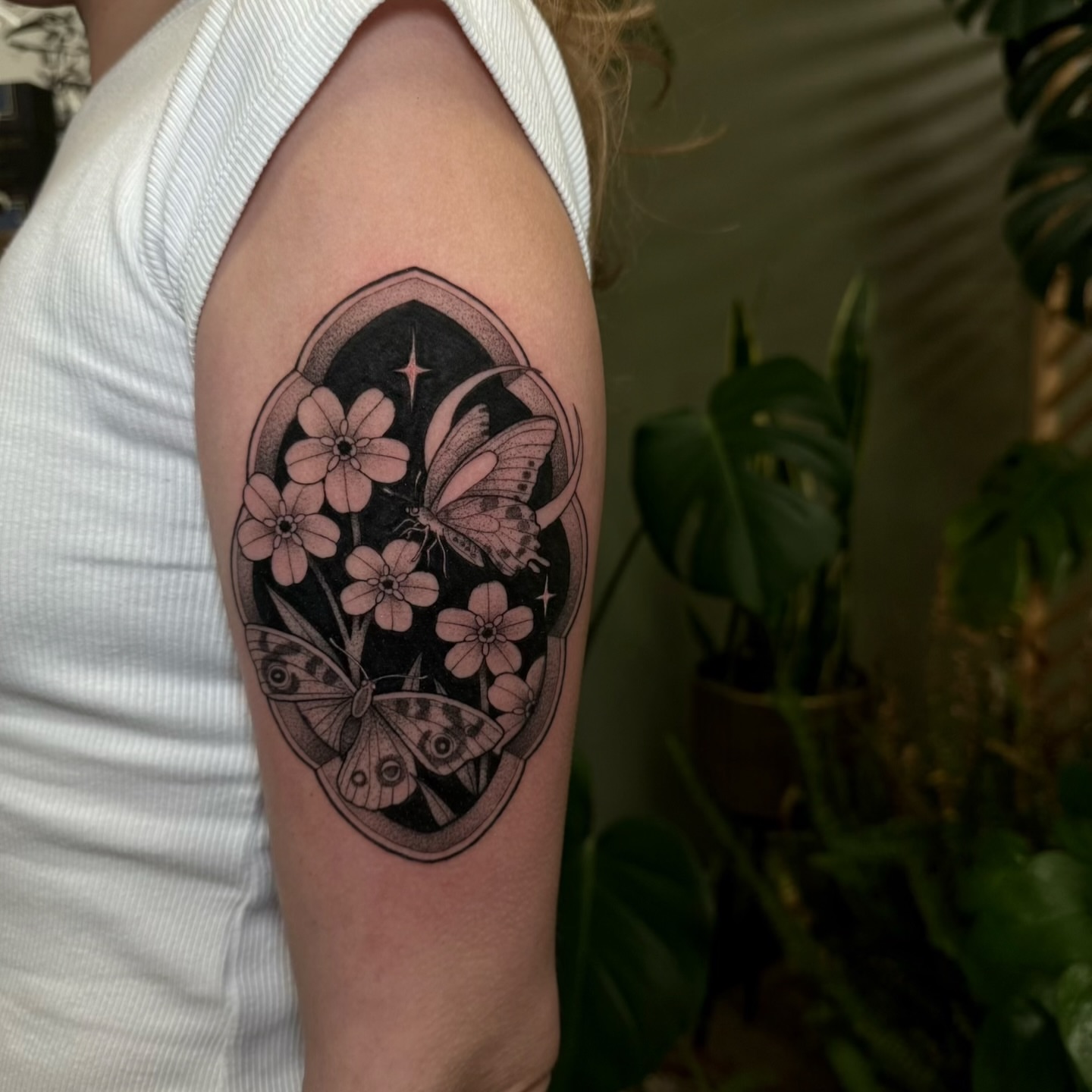 Tattoo by @copaceticink — black_and_grey