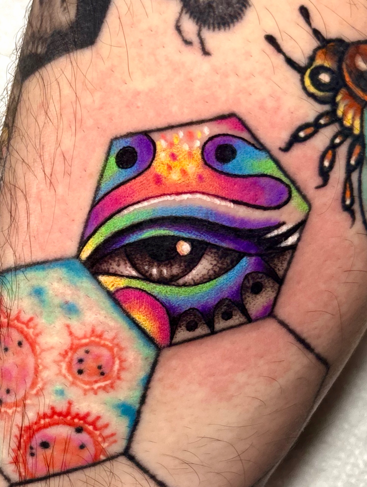Tattoo by @alexfarsalla — new_school, geometric